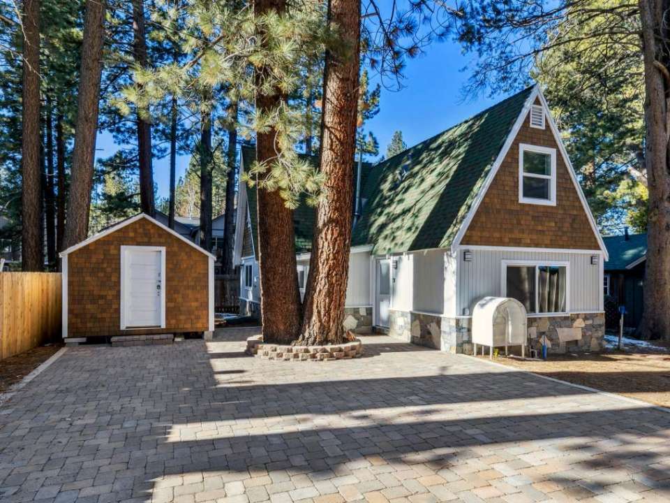 1046 Marjorie Street South Lake Tahoe, CA 96150 El Dorado