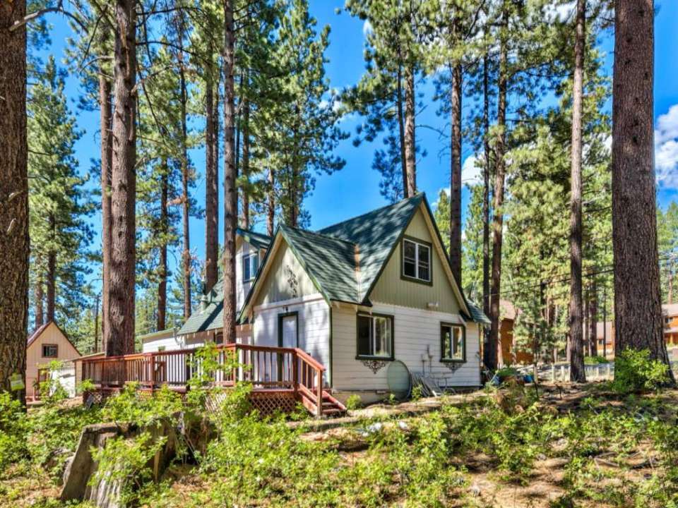 1392 Wildwood Avenue South Lake Tahoe, CA 96150 El Dorado County