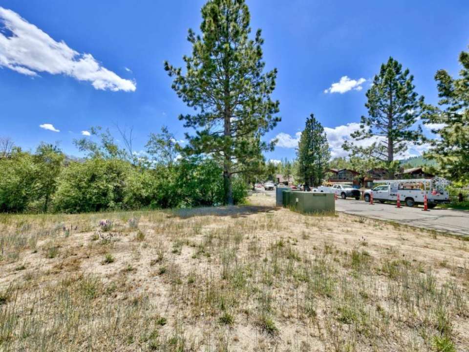 2002 Marconi Way South Lake Tahoe, CA 96150 El Dorado County