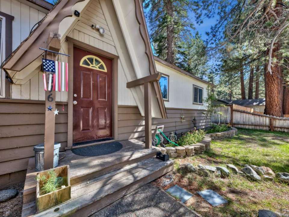 2576 Kubel Avenue South Lake Tahoe, CA 96150 El Dorado County