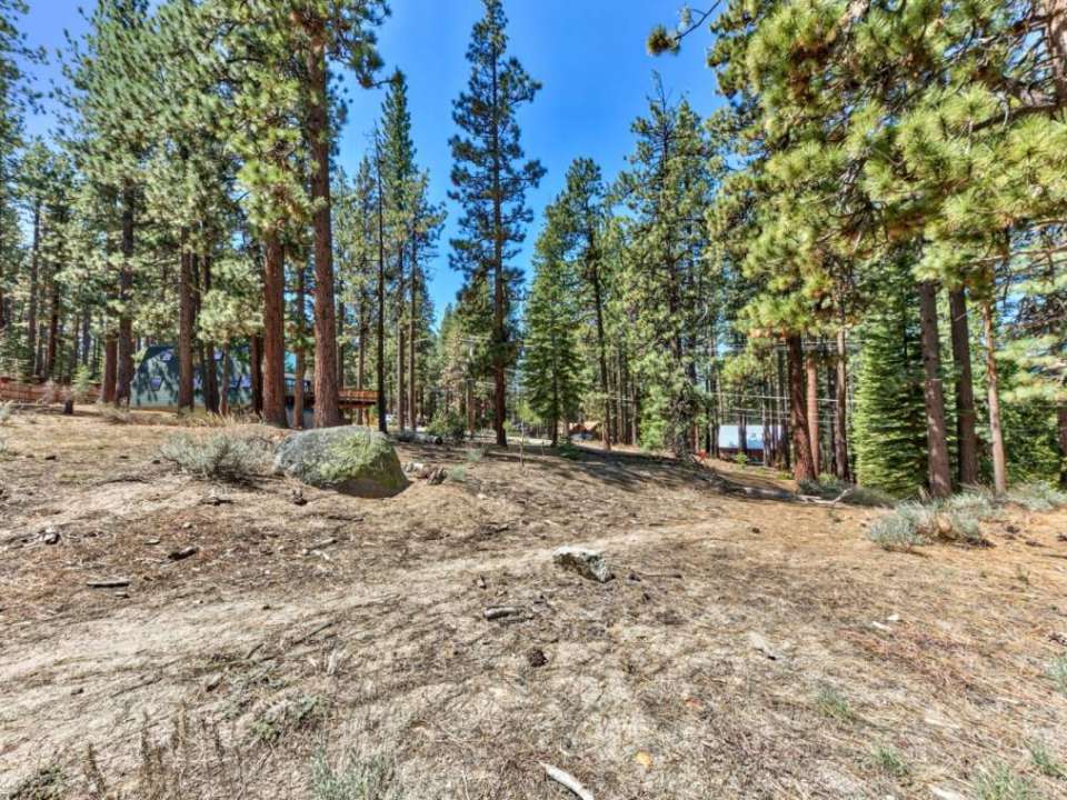 3515 Ralph Drive South Lake Tahoe, CA 96150 El Dorado County