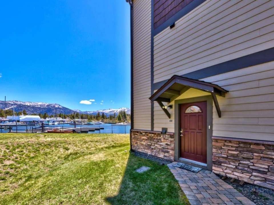 489 Tahoe Keys Blvd #44 South Lake Tahoe, CA 96150 El Dorado County