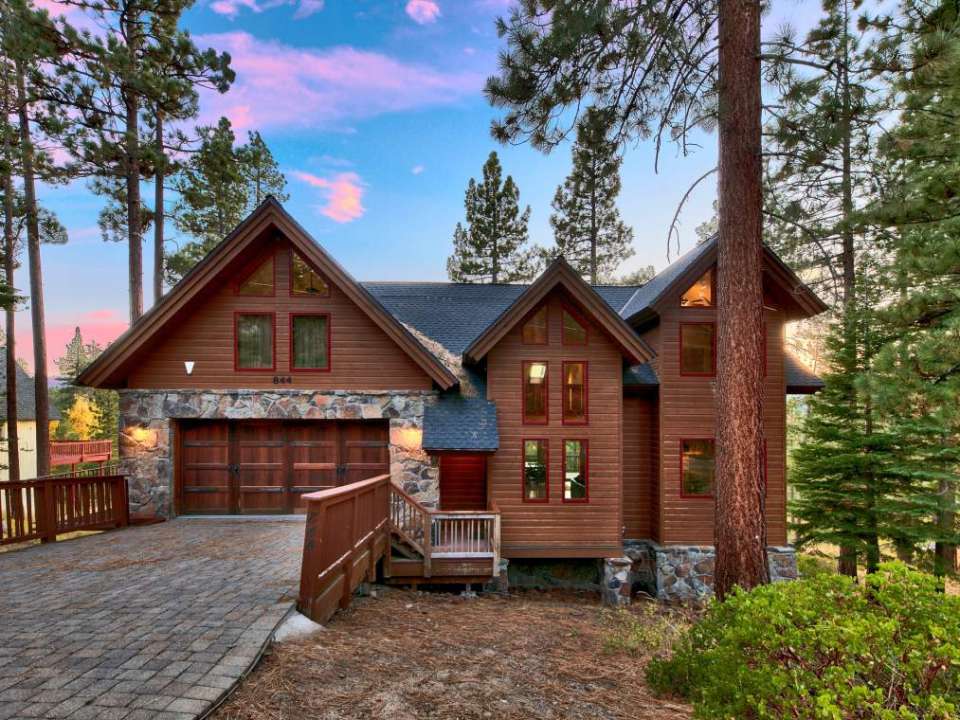 844 Muskwaki Drive South Lake Tahoe, CA 96150 El Dorado County